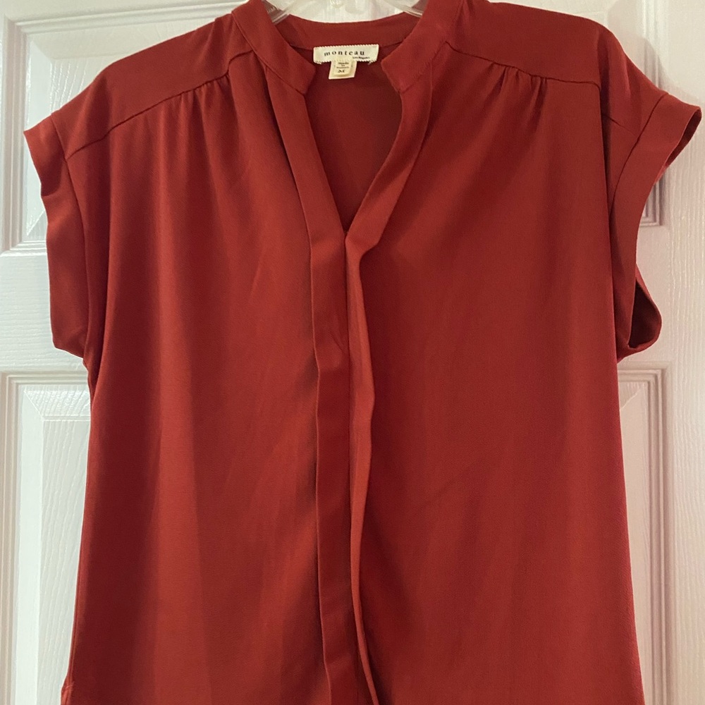 Women’s blouse